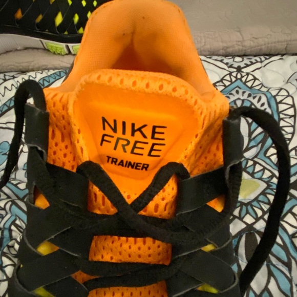 Nike Free Trainer - Men Size 8. But fit smaller than 8. Around 7,5 - Picture 2 of 6